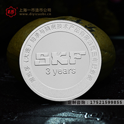 公司一周年纪念品定制送什么最好？